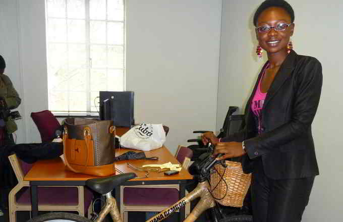 Winifred Selby, co-fondatrice de l'initiative Bamboo Bikes Ghana