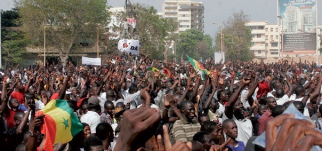 Le Parti Démocratique Sénégalais continue de nous administrer des leu00e7ons pleines du2019enseignements politiques, culturels et psychosociologiques u00e0 travers ses mobilisations toujours réussies de fort belle maniu00e8re depuis  le 23 avril 2013.